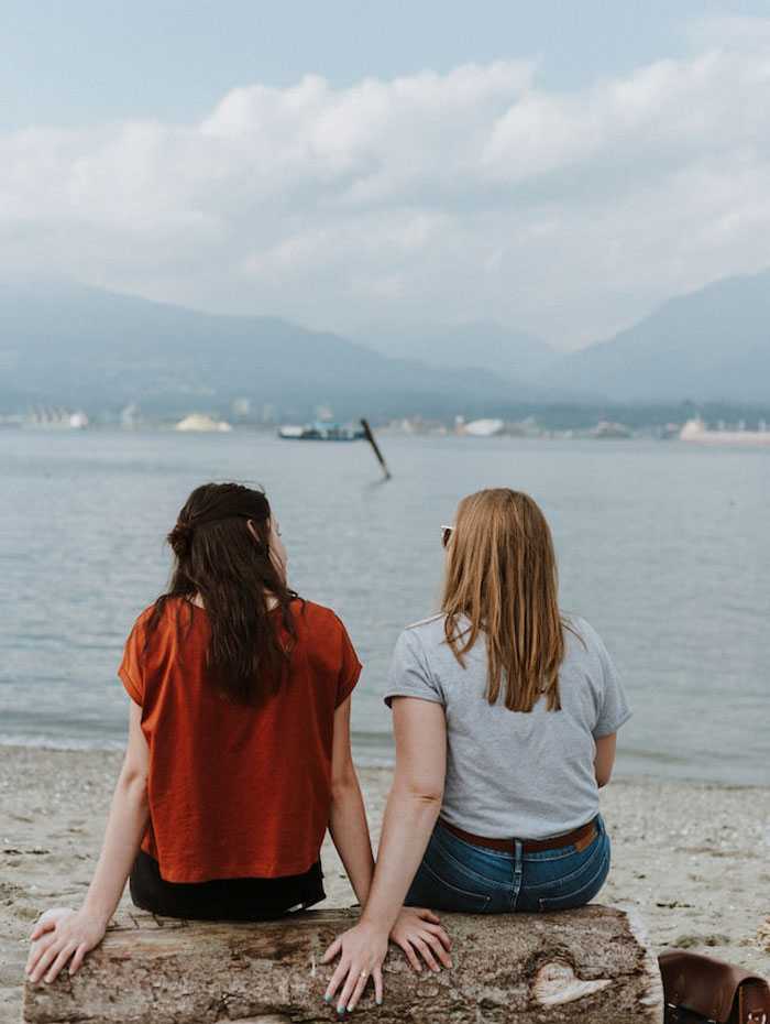 Someone Asked “What Ended Your Friendship With Your Best Friend?” And 30 People Got Honest