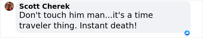 Picture Of What Look Like Twins Goes Viral, Turns Out The Two Men Only Just Met On Vacation Picture Of What Look Like Twins Goes Viral, Turns Out The Two Men Only Just Met On Vacation