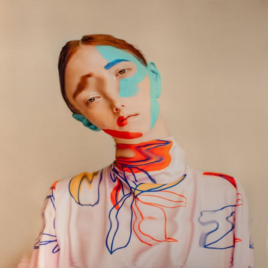 Using Clear Water I Create Abstract Portraits And Break The Stereotype Of Beauty