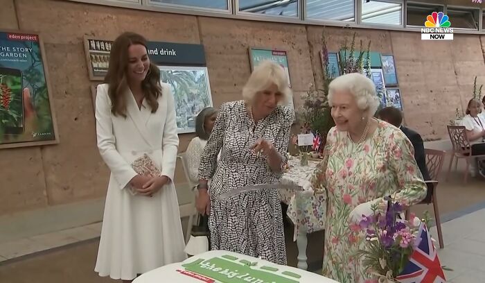 She Laughed When The Knife Got Stuck In A Cake She Was Cutting
