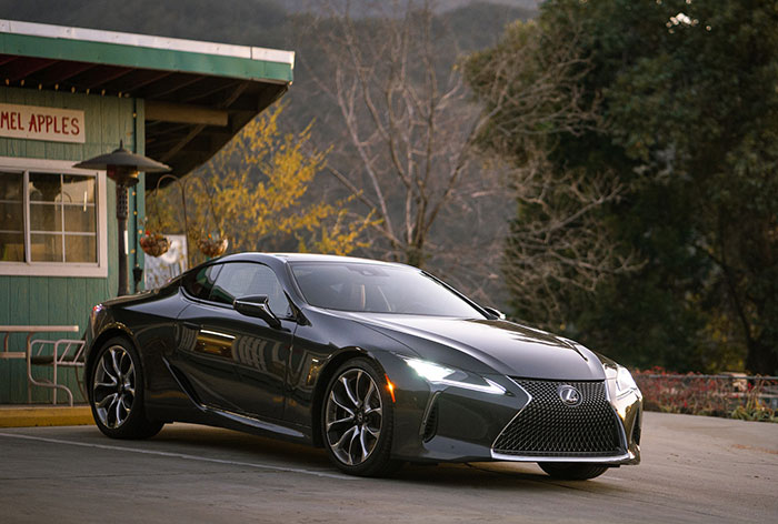 30 Times Rich People Made It Clear To Everyone Else Just How Out Of Touch They Are Without Even Trying