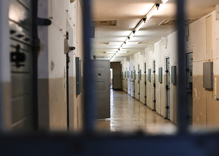 30 People Who Watch Security Cameras For A Living Are Sharing The Worst Things They’ve Caught On Them