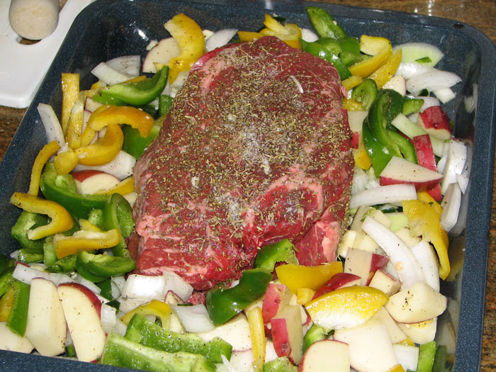 Guy Prepares Dinner For His Girlfriend, Gets Mad When She Decides To Feed Her Dog The Leftovers And Asks Her To Leave