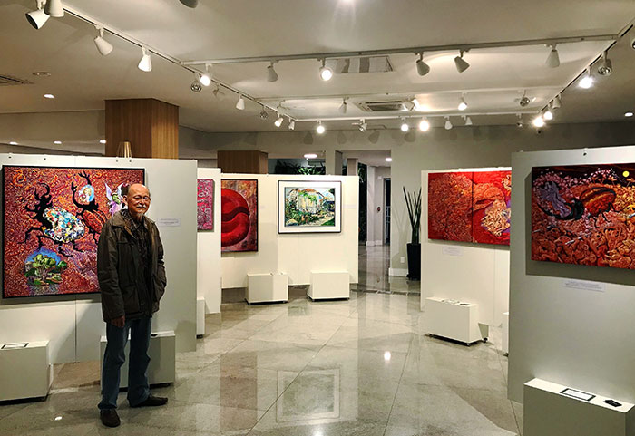 Después de tres largos años, me complace anunciar que volveré a exponer mis obras al público