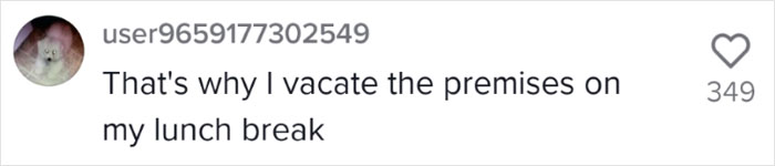 "Your Lunch Won't Cost Me $500": Boss Demands Employee Answer Phone While She's Eating "Your Lunch Won't Cost Me $500": Boss Demands Employee Answer Phone While She's Eating