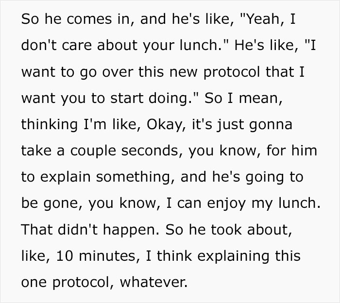 "Your Lunch Won't Cost Me $500": Boss Demands Employee Answer Phone While She's Eating "Your Lunch Won't Cost Me $500": Boss Demands Employee Answer Phone While She's Eating