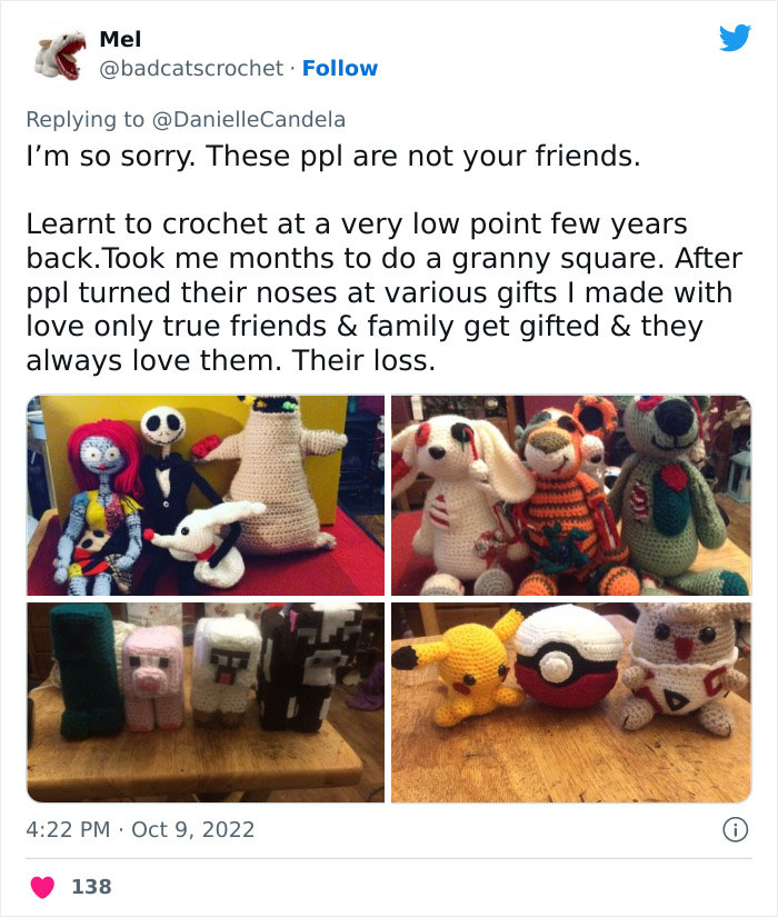 Woman Crochets A Blanket For 900 Hours As A Gift For Friend's Son, He Gives it Back To Her, The Internet Is Divided Woman Crochets A Blanket For 900 Hours As A Gift For Friend's Son, He Gives it Back To Her, The Internet Is Divided