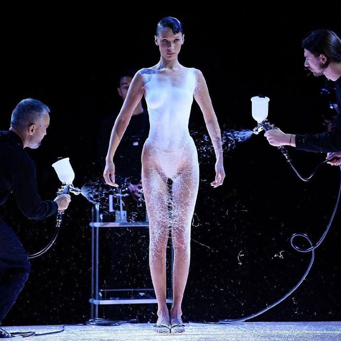 A Closer Look At Bella Hadid&rsquo;s Spray-Painted Coperni Dress Reveals The Science Behind It