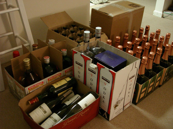 Woman Lashes Out At A Bride Who Decided Not To Serve Any Alcohol During The Wedding Because She Used To Be An Alcoholic Woman Lashes Out At A Bride Who Decided Not To Serve Any Alcohol During The Wedding Because She Used To Be An Alcoholic