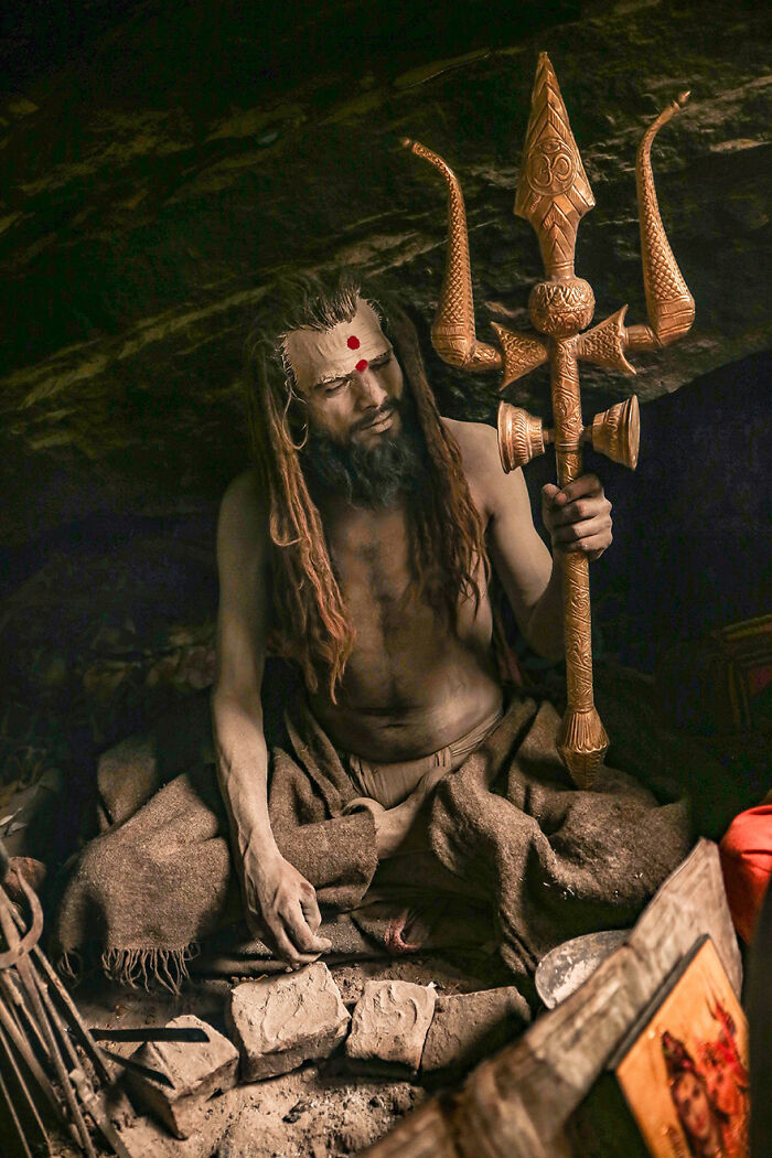 “I Own An Official Nanosecond”: 35 Rare Items Owned By Our Community