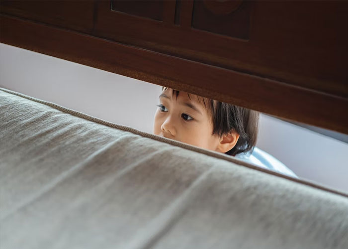 50 People Are Sharing The Signs That Made Them Realize They Were Raised By Toxic Parents