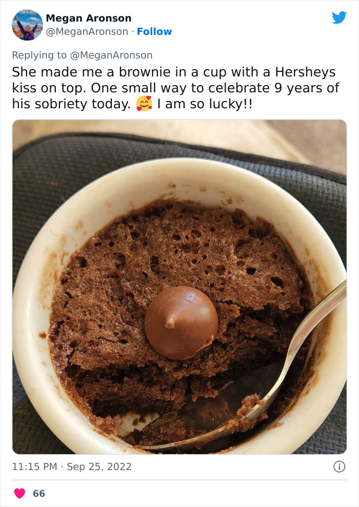 Dad Celebrates His 9-Year Sobriety Anniversary With Surprise Gift From Teen Daughter