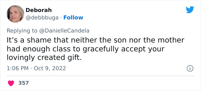 Woman Crochets A Blanket For 900 Hours As A Gift For Friend's Son, He Gives it Back To Her, The Internet Is Divided Woman Crochets A Blanket For 900 Hours As A Gift For Friend's Son, He Gives it Back To Her, The Internet Is Divided