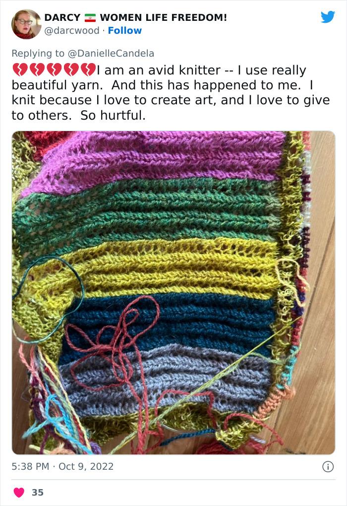 Woman Crochets A Blanket For 900 Hours As A Gift For Friend's Son, He Gives it Back To Her, The Internet Is Divided Woman Crochets A Blanket For 900 Hours As A Gift For Friend's Son, He Gives it Back To Her, The Internet Is Divided
