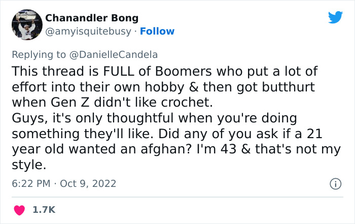 Woman Crochets A Blanket For 900 Hours As A Gift For Friend's Son, He Gives it Back To Her, The Internet Is Divided Woman Crochets A Blanket For 900 Hours As A Gift For Friend's Son, He Gives it Back To Her, The Internet Is Divided