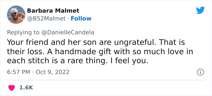 Woman Crochets A Blanket For 900 Hours As A Gift For Friend's Son, He Gives it Back To Her, The Internet Is Divided Woman Crochets A Blanket For 900 Hours As A Gift For Friend's Son, He Gives it Back To Her, The Internet Is Divided