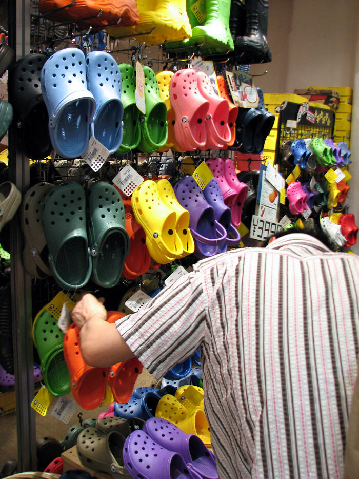 30 Luxuries That Are Apparently Necessities, According To These Former Poor People Online