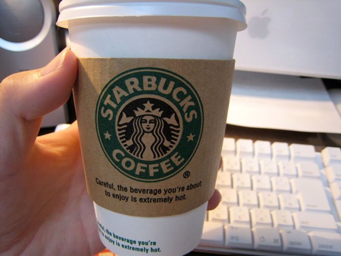 Folks Online Applaud This Café Owner For Writing A Savage Reply To A Review Complaining About Not Being Allowed To Sit With A Cup Of Starbucks Folks Online Applaud This Café Owner For Writing A Savage Reply To A Review Complaining About Not Being Allowed To Sit With A Cup Of Starbucks