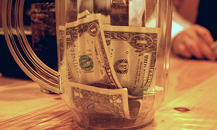 New Employee Gets Fired On The Spot After Telling Restaurant Owners That Their Business Lacks Management