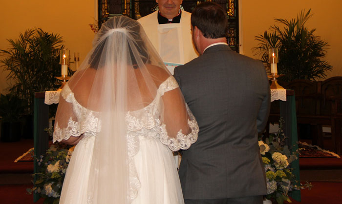 Evangelical Sister Gets Crossed Out From The Wedding Guest List After She Gets Into Religious Argument With Catholic Bride