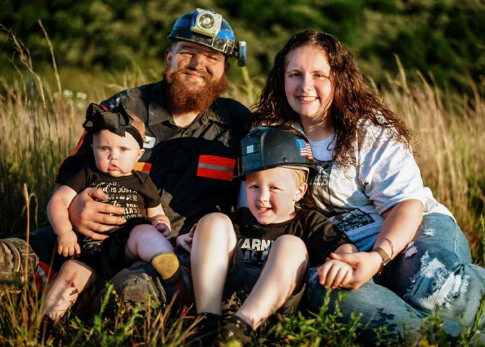 Miner Goes Viral For Rushing To Take His 3-Year-Old Son To His First Basketball Game While Covered In Coal Dust
