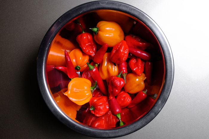 “He Didn’t Stop Crying For An Hour”: Guy Adds Ghost Pepper Flakes To His Leftover Pizza To Punish A Food-Thieving Sibling “He Didn’t Stop Crying For An Hour”: Guy Adds Ghost Pepper Flakes To His Leftover Pizza To Punish A Food-Thieving Sibling