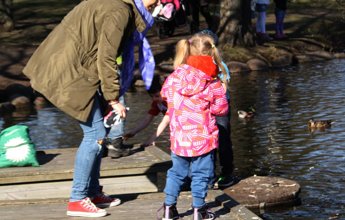 Father Has To Pay "Child Support" To His Kids From Two Wives, Complains That He Can't Afford All These Expenses