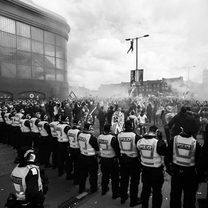 Urban Life Commended: Kenneth Gordon, 'Hang Tight'
