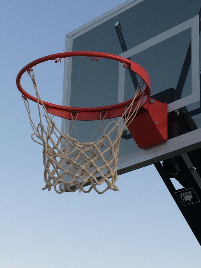 30 Things That Are An Integral Part Of An American House, As Assumed By Non-Americans In This Online Group