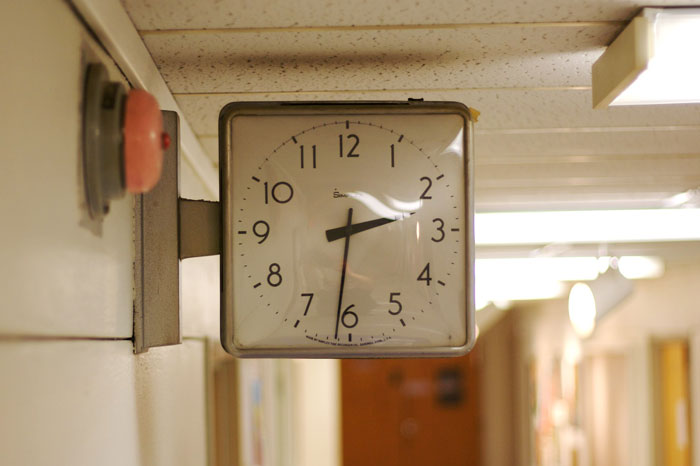 Catering Worker Is Told That Overtime Is Canceled, So They Comply Maliciously And Leave As Soon As Their Shift Is Over