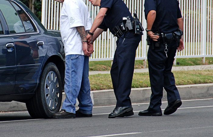 This Person Warns The Family To Not Go To Their Late Dad’s House To Take His Things, They Do Anyway And Now May End Up In Prison This Person Warns The Family To Not Go To Their Late Dad’s House To Take His Things, They Do Anyway And Now May End Up In Prison