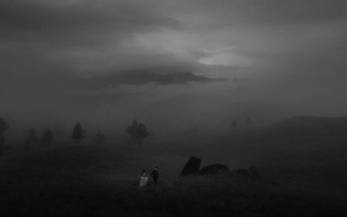 I Take Weird Wedding Photos And Clients Love Them (18 Pics)