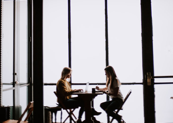 "If You're Suffering From Racing Thoughts, Use The 333 Rule": This Guy Shares 30 Psychology Hacks He Wants People To Know