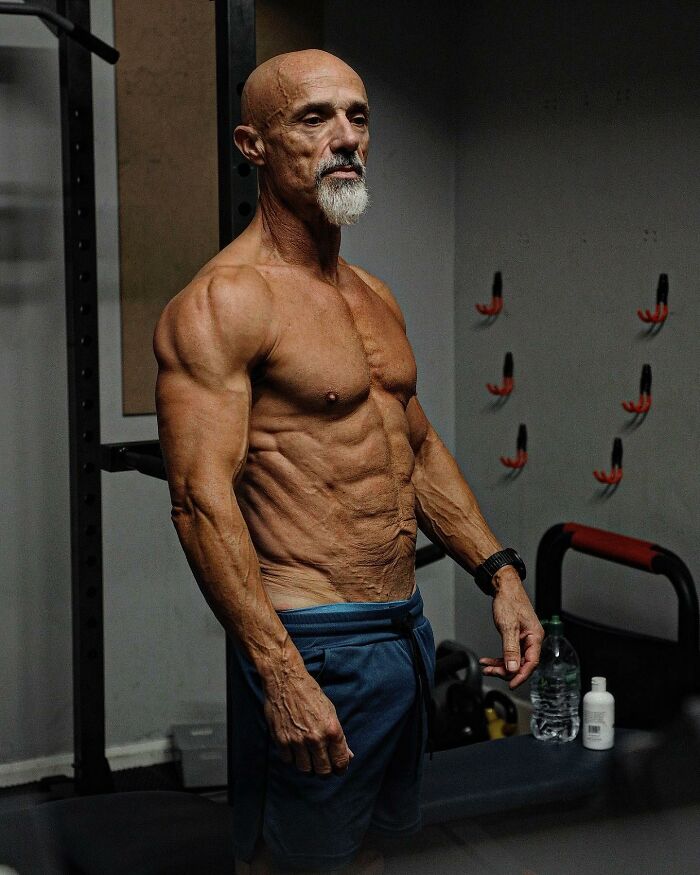 By Changing His Lifestyle And Eating Habits At Age 60, Steve Ramsden Has Successfully Lost Over 60 Lbs And Now Has A Body Of A Bodybuilder