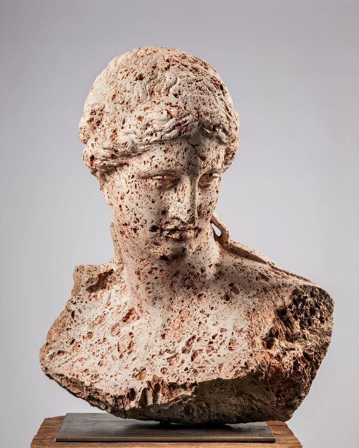 Venere Di Arles, 2022, Massimiliano Pelletti, Calcare Grottoso