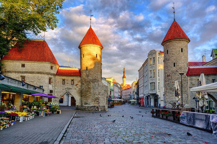 Scenes From Tallin (7 Pics)