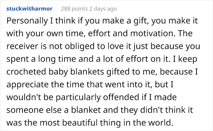 Woman Crochets A Blanket For 900 Hours As A Gift For Friend's Son, He Gives it Back To Her, The Internet Is Divided Woman Crochets A Blanket For 900 Hours As A Gift For Friend's Son, He Gives it Back To Her, The Internet Is Divided