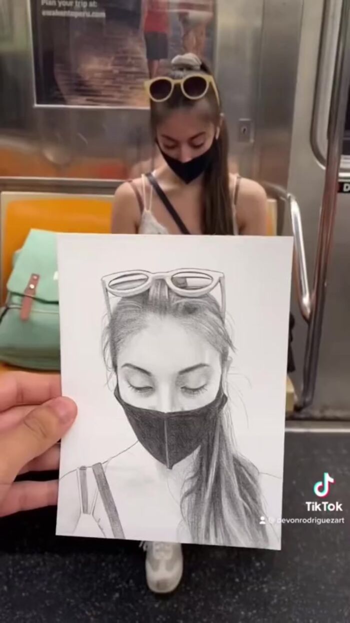 New York Artist Is Well-known For Drawing Unaware Subway Passengers and Then Posting Their Reaction Online (25 New Pics)
