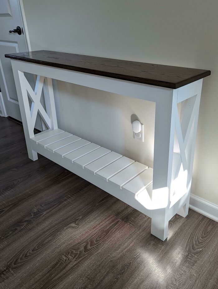 My First Real Project. I Built An Entry Table For My Wife. The Top Is Red Oak With A Painted Pine Base. It's Not Perfect But I'm Happy With How It Turned Out