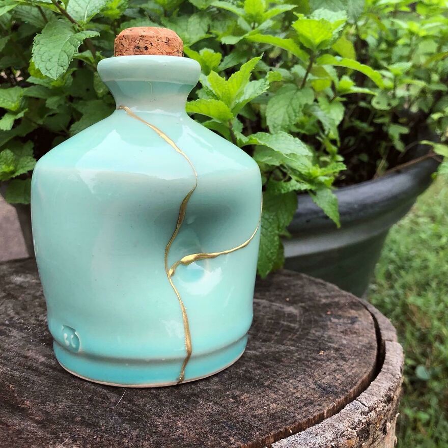 Bottle Cracked During Firing, So I Broke It And Filled The Seams With Gold (Kintsugi)