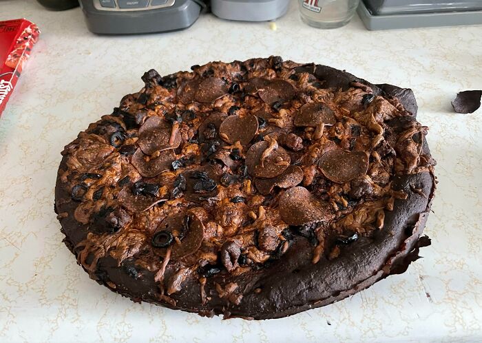 I’ve Seen A Few “Fell Asleep” Pizzas Recently… Here’s Mine