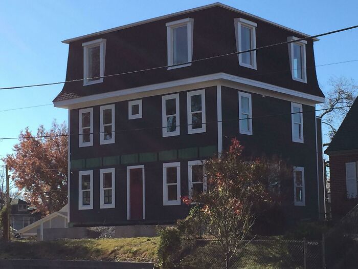 I Swear I’ve Built This House In The Sims