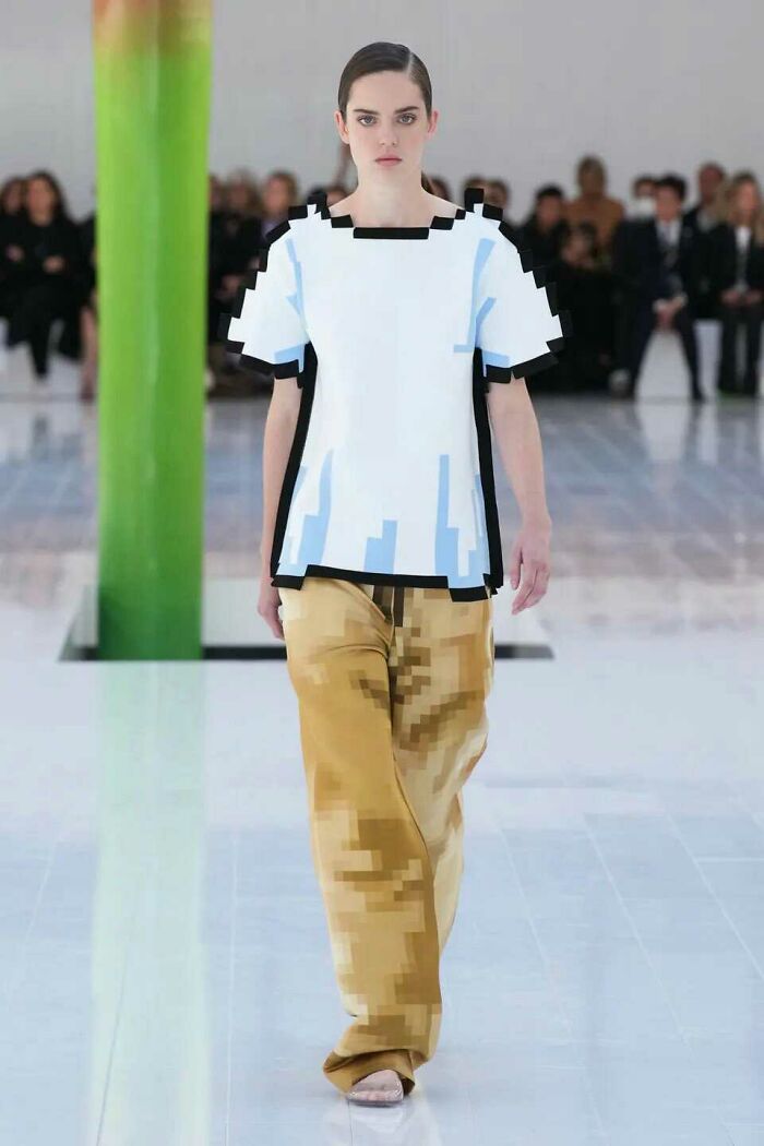 Optical Illusion By These Clothes Make Them Look Pixelated In 2D