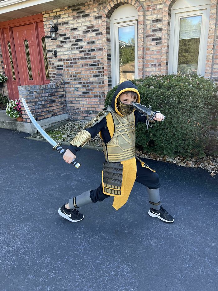 Worked On My Stepson’s Scorpion Costume For A Month. Happy Halloween