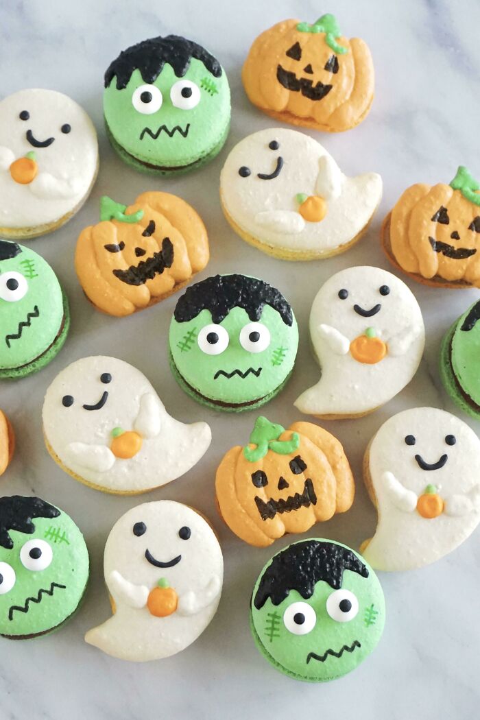 My Halloween Macarons