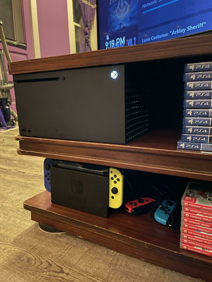 Got A New Xbox And Was A Little Worried It Wouldn’t Fit
