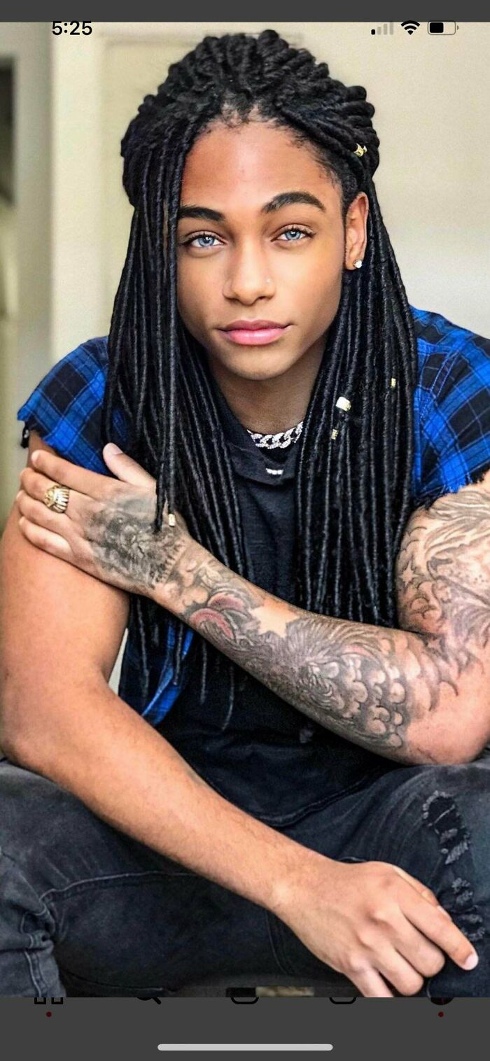 Not Just Women Face Tuning…