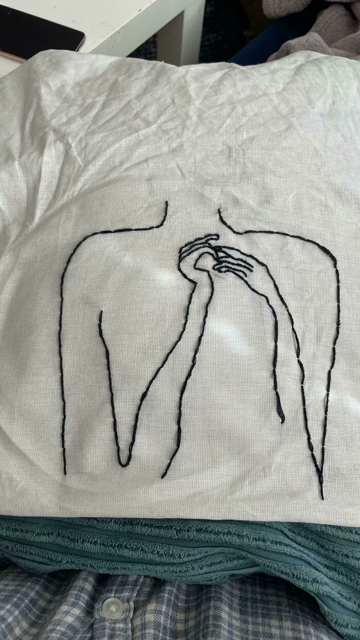 I Had My Frame Zoomed In On The Hands, Lost Sight Of The Big Picture. And Now I Can’t Stop Laughing