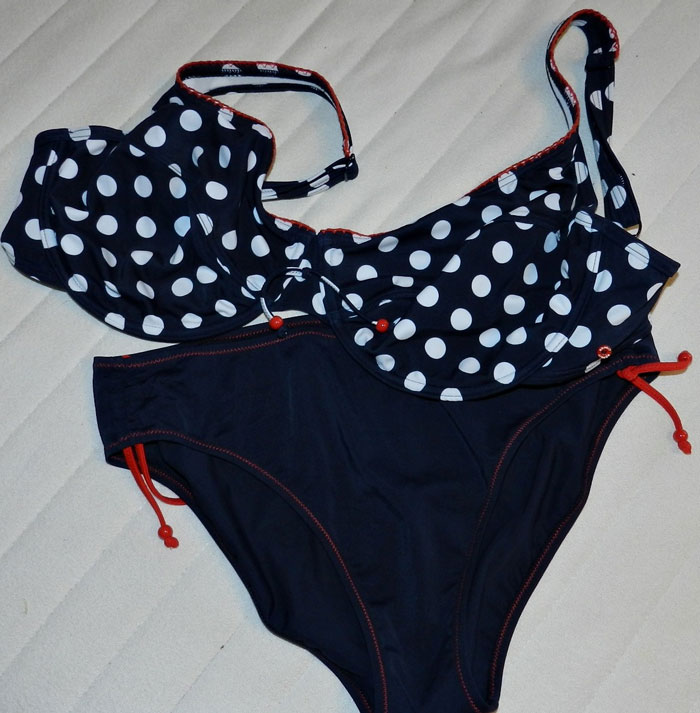 Members Of This Online Group Shared 29 Things They Found In People’s Trash That Were Either Illegal, Strange Or Actually Valuable