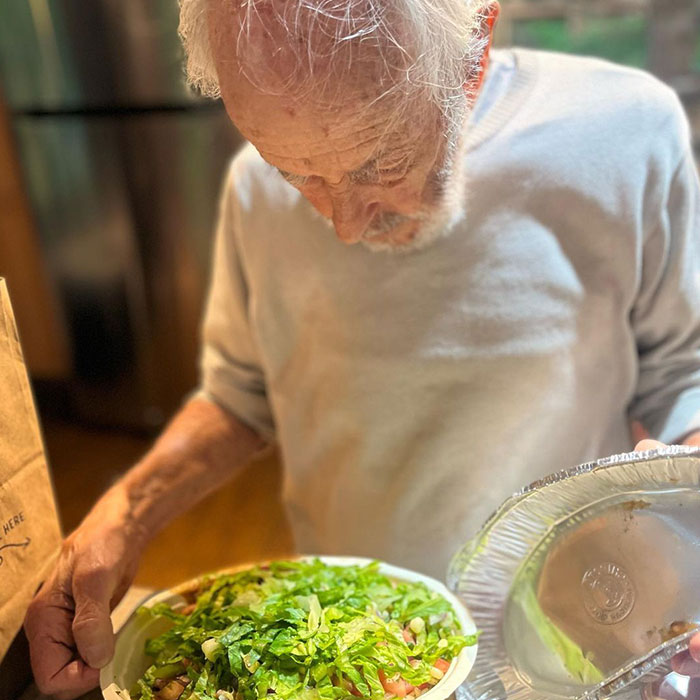 This Man Started Running To Battle The Grief Of Losing His Wife, Continues To Run 7 Decades Later